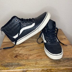 Vans sk8 hi - women’s size 7 - leather - SAMPLES- you can’t find these anywhere